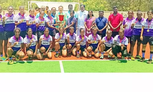 மாவட்ட அளவிலான பெண்கள் லீக் ஆக்கி போட்டி