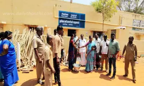 தூய்மை பணியாளர்களுக்கு உபகரணங்கள் தூய்மை பணியாளர்களுக்கு உபகரணங்கள்