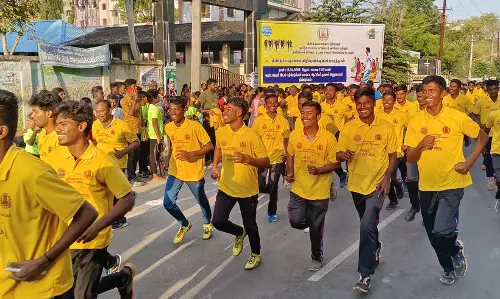 மஞ்சப்பை விழிப்புணர்வு மினி மாரத்தான் போட்டி