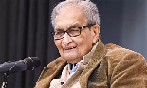 நிலத்தை ஆக்கிரமித்ததாக குற்றச்சாட்டு: அமர்த்யா சென்னுக்கு மத்திய பல்கலைக்கழகம் நோட்டீஸ்