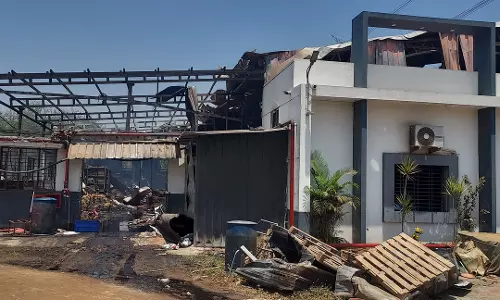 ஊதுபத்தி தொழிற்சாலையில் பயங்கர தீ விபத்து