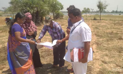 விரைவு சாலை பணிக்கு மண் எடுப்பது குறித்து உதவி கலெக்டர் ஆய்வு