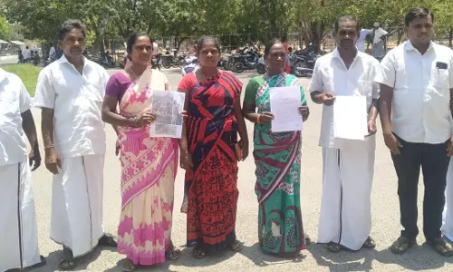 கான்கிரீட் கழிவுநீர் கால்வாய் பணிகளை விரைந்து முடிக்க வேண்டும்