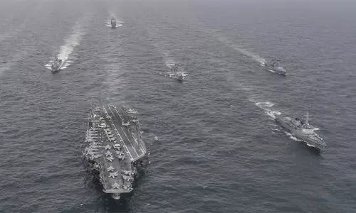 அமெரிக்கா, ஜப்பான், தென்கொரியா கூட்டுப்போர் பயிற்சி: கொரிய தீபகற்பத்தில் பதற்றம் அதிகரிப்பு