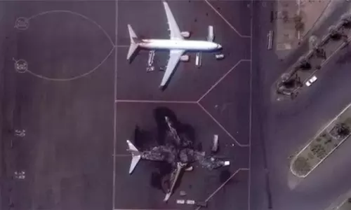 விமானம் எரிகிறது...! சூடான்  உள்நாட்டுப் போரில் பலி எண்ணிக்கை தொடர்ந்து அதிகரிப்பு