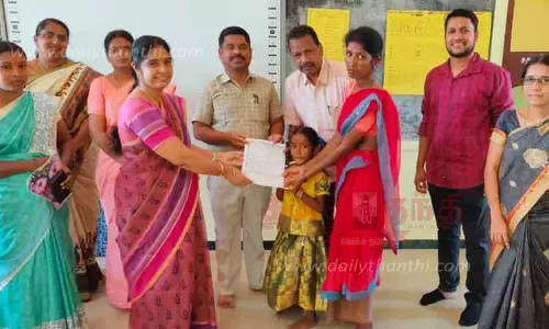 பொதுமக்களுக்கு விழிப்புணர்வு ஏற்படுத்திய ஆசிரியர்கள் பொதுமக்களுக்கு விழிப்புணர்வு ஏற்படுத்திய ஆசிரியர்கள்