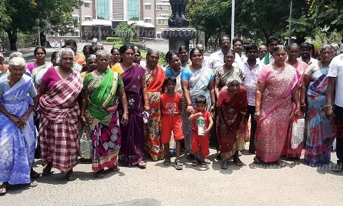 ஓலப்பாளையம் ஊராட்சி காமாட்சி நகரில்தடையின்றி குடிநீர் வினியோகம் செய்ய வேண்டும்கிராம மக்கள், கலெக்டரிடம் மனு