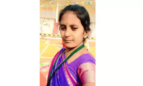 கல்லூரி மாணவி திடீர் சாவு கல்லூரி மாணவி திடீர் சாவு