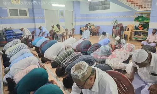 கும்பகோணத்தில், இஸ்லாமியர்கள் சிறப்பு தொழுகை