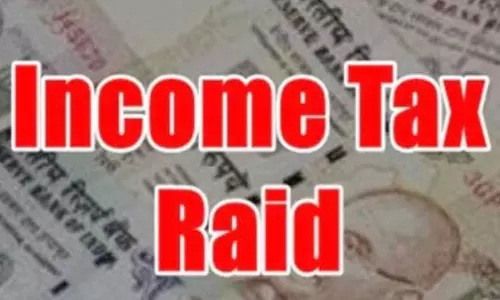 கோடீசுவர பெண் வேட்பாளர் வீடு உள்பட கர்நாடகத்தில் 40 இடங்களில் வருமானவரி சோதனை