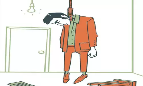 கிணத்துக்கடவு அருகே தூக்குப்போட்டு பெயிண்டர் தற்கொலை