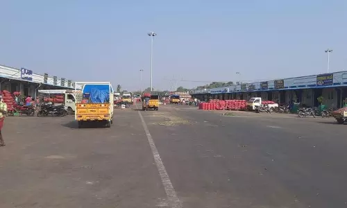 களை இழந்த காய்கறி மார்க்கெட்