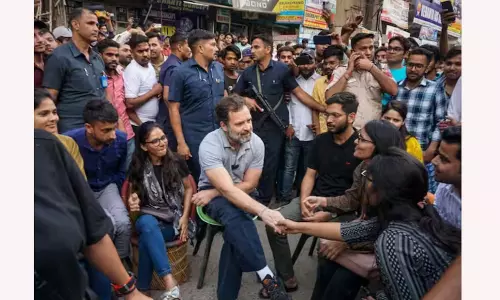 மத்திய பணியாளர் தேர்வாணைய தேர்வு எழுதும் மாணவர்களுடன் ராகுல்காந்தி உரையாடல்