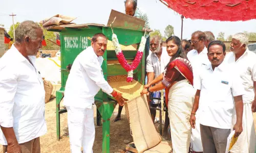 வளையக்கரணை ஊராட்சியில் நேரடி நெல் கொள்முதல் நிலையம் திறப்பு வளையக்கரணை ஊராட்சியில் நேரடி நெல் கொள்முதல் நிலையம் திறப்பு