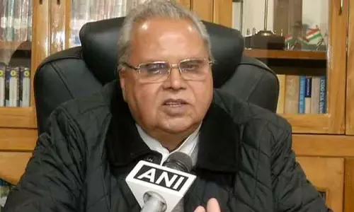 புல்வாமா தாக்குதல் விவகாரத்தில் பிரதமரை விமர்சித்த காஷ்மீர் முன்னாள் கவர்னருக்கு சி.பி.ஐ. சம்மன்