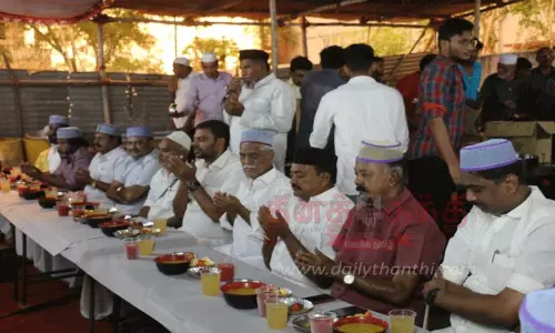 இப்தார் நோன்பு திறப்பு நிகழ்ச்சி இப்தார் நோன்பு திறப்பு நிகழ்ச்சி