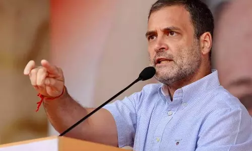 டெல்லியில் உள்ள அரசு பங்களாவை ராகுல் காந்தி இன்று காலி செய்ய உள்ளதாக தகவல் டெல்லியில் உள்ள அரசு பங்களாவை ராகுல் காந்தி இன்று காலி செய்ய உள்ளதாக தகவல்