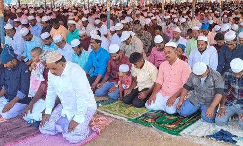 பள்ளிவாசல்களில் ரம்ஜான் சிறப்பு தொழுகை