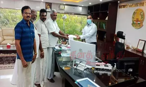 ஏரல் பத்திரப்பதிவு அலுவலகத்தை தாலுகா அலுவலகத்திற்கு      மாற்ற வேண்டும்; கலெக்டரிடம் வியாபாரிகள் கோரிக்கை