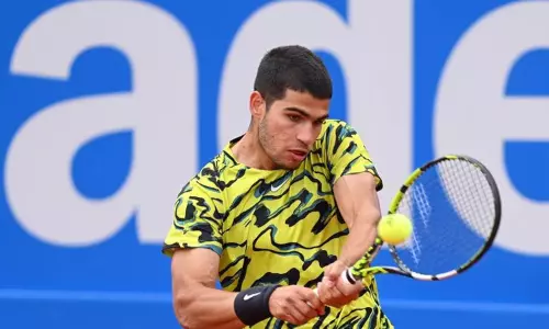 பார்சிலோனா ஓபன்: இறுதிப் போட்டியில் சிட்சிபாஸ், கார்லோஸ் அல்காரஸ் மோதல்..!!