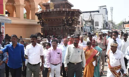 தஞ்சை பெரியகோவில் தேரோட்ட விழாவில் 1 லட்சம் பக்தர்கள் பங்கேற்பார்கள் தஞ்சை பெரியகோவில் தேரோட்ட விழாவில் 1 லட்சம் பக்தர்கள் பங்கேற்பார்கள்
