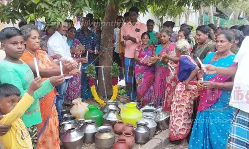 குடிநீர் குழாய்க்கு மாலை அணிவித்து மீனவ மக்கள் போராட்டம்