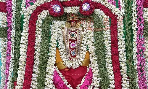 சூரியனார்கோவிலில் குருபகவானுக்கு சிறப்பு அபிஷேகம்