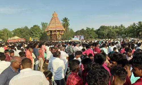 முத்துமாரியம்மன் கோவில் தேரோட்டம் முத்துமாரியம்மன் கோவில் தேரோட்டம்