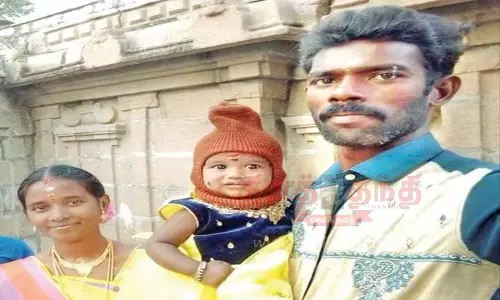 கார் மோதி கணவன்-மனைவி பலி; பெண் குழந்தை படுகாயம்