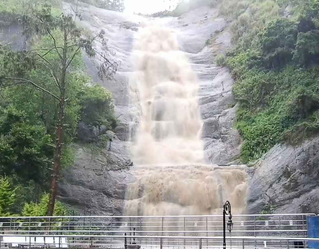 Heavy rain in Kodaikanal கொடைக்கானலில் கனமழை