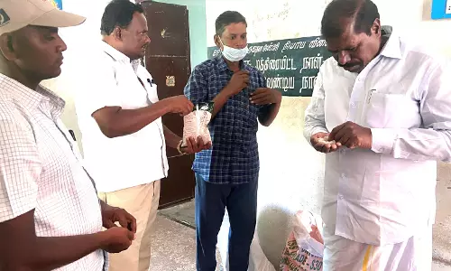 பென்னாகரம் அருகே ரேஷன் கடையில் ஜி.கே.மணி எம்.எல்.ஏ. ஆய்வு பென்னாகரம் அருகே ரேஷன் கடையில் ஜி.கே.மணி எம்.எல்.ஏ. ஆய்வு