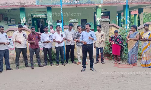 கிராம நிர்வாக அலுவலர்கள் ஆர்ப்பாட்டம் கிராம நிர்வாக அலுவலர்கள் ஆர்ப்பாட்டம்