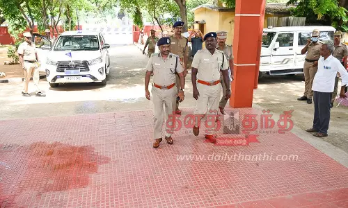 காட்பாடி போலீஸ் நிலையத்தில் டி.ஐ.ஜி. டி.ஐ.ஜி. திடீர் ஆய்வு