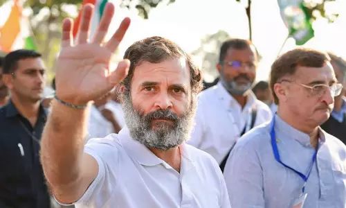 ராகுல் காந்தியின் மேல்முறையீட்டு வழக்கில் இருந்து குஜராத் ஐகோர்ட் நீதிபதி திடீர் விலகல்