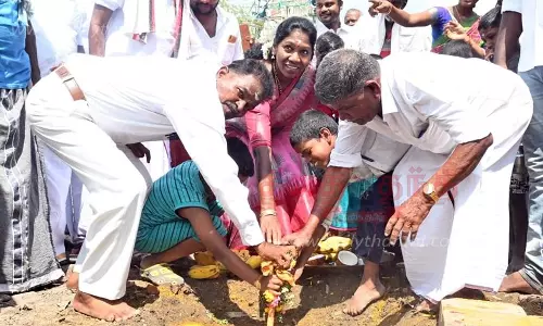 புதிய ரேஷன் கடைக்கு பூமிபூஜை