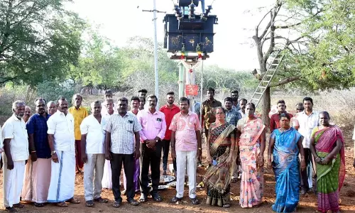 தளக்காவூர் ஊராட்சி பகுதியில் அதிக திறன் கொண்ட டிரான்ஸ்பார்மர் தளக்காவூர் ஊராட்சி பகுதியில் அதிக திறன் கொண்ட டிரான்ஸ்பார்மர்