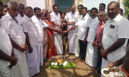 அ.குன்னத்தூர் ஊராட்சியில் குடிநீர் குழாய், மின் கேபிள் அமைக்க பூமிபூஜை