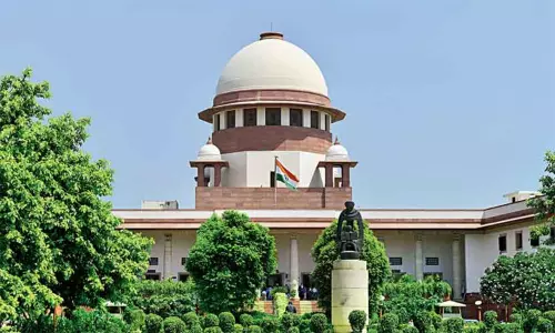 ஒரே பாலின ஜோடி திருமண பிரச்சினையை நாடாளுமன்றத்திடம் விட்டு விடுங்கள் - சுப்ரீம் கோர்ட்டில் மத்திய அரசு வாதம்