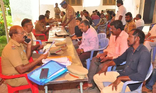 போலீஸ் சூப்பிரண்டு அலுவலகத்தில் குறைதீர்க்கும் முகாம் போலீஸ் சூப்பிரண்டு அலுவலகத்தில் குறைதீர்க்கும் முகாம்