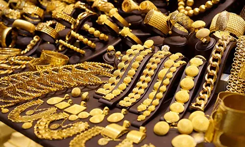 கருங்கல் அருகே ஓடும் பஸ்சில் நர்சிடம் 15 பவுன் நகை அபேஸ்