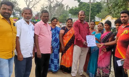 அரசு பள்ளிகளில் மாணவர் சேர்க்கையை அதிகரிக்க விழிப்புணர்வு