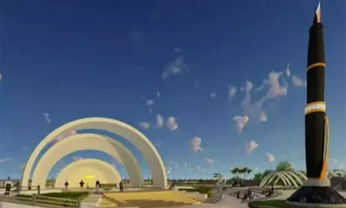 சென்னை மெரினா கடற்கரையில் பேனா நினைவு சின்னம் அமைக்க மத்திய அரசு அனுமதி