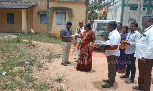 ஒருங்கிணைந்த குழந்தைகள் வளர்ச்சி திட்ட அலுவலக கட்டிடம் கட்டும் இடத்தை மாவட்ட வருவாய் அலுவலர் ஆய்வு