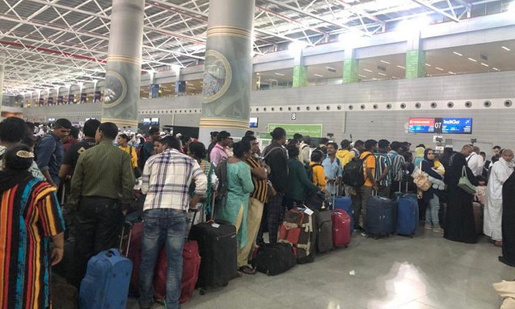 ஆபரேசன் காவிரி: பெங்களூரு விமானத்தில் ஜெட்டாவில் இருந்து 229 பேர் இந்தியாவுக்கு இன்று வருகை