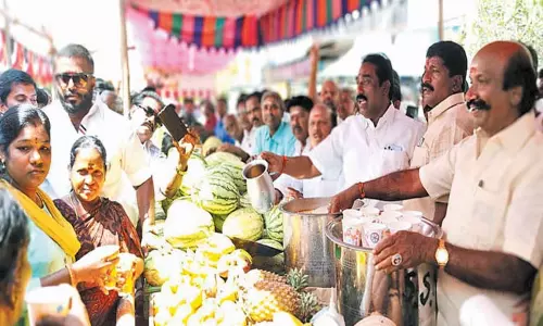 காஞ்சீபுரத்தில் தண்ணீர் பந்தல் திறப்பு