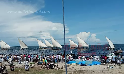 தொண்டியில் பாய்மர படகு போட்டி