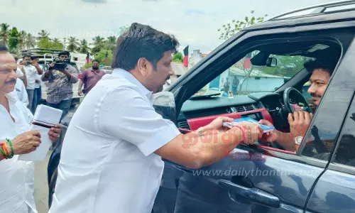 அமைச்சர் உதயநிதி ஸ்டாலினுக்கு தி.மு.க.வினர் உற்சாக வரவேற்பு