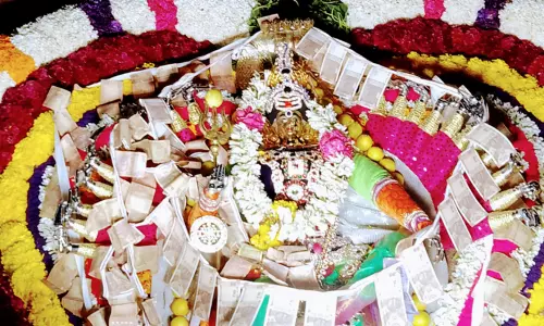 சோலையம்மன் கோவிலில் சித்திரை திருவிழா சோலையம்மன் கோவிலில் சித்திரை திருவிழா