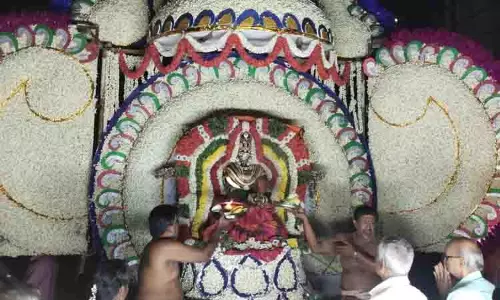 அம்மன் திருவீதி உலா