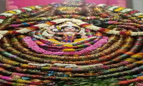 வளையல் அலங்காரம்